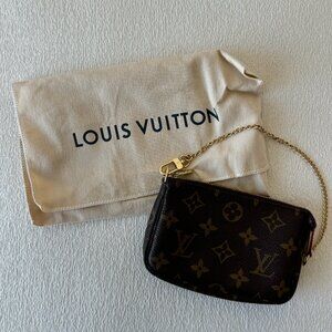 LOUIS VUITTON Mini Pochette Accessoires Monogram Canvas